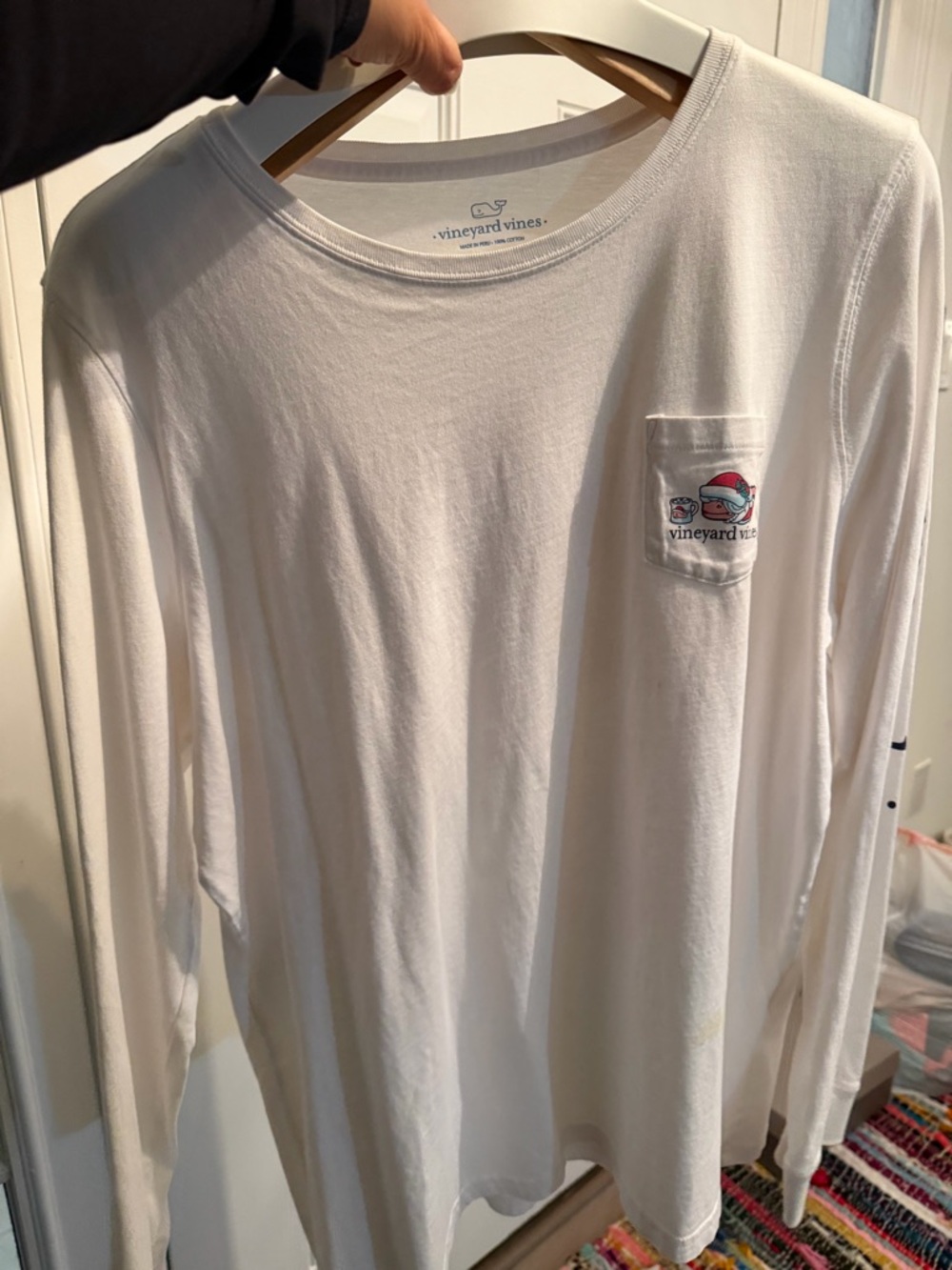 Vineyard Vines White Long-Sleeve Pocket Tee Christmas theme